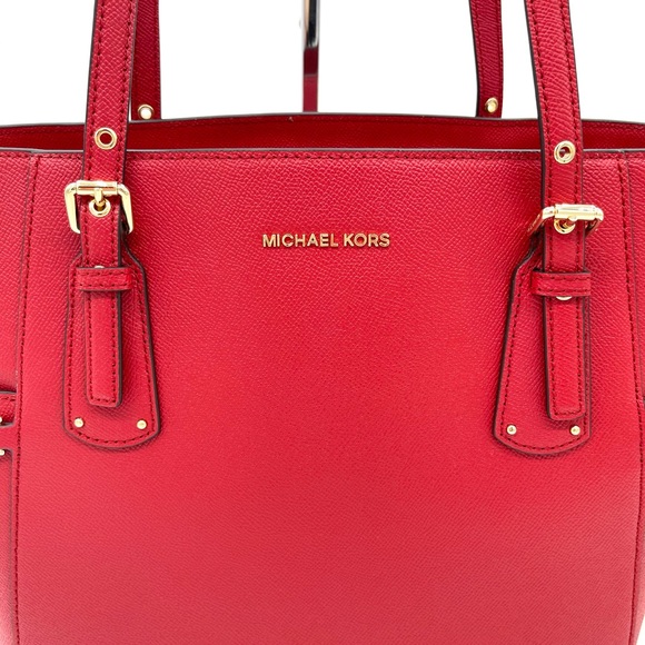 Michael Kors Voyager East Wast Tote Bag - Picture 6 of 14